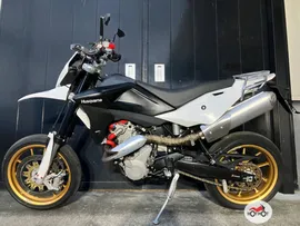 Мотоцикл Husqvarna SMS 630 2011, БЕЛЫЙ