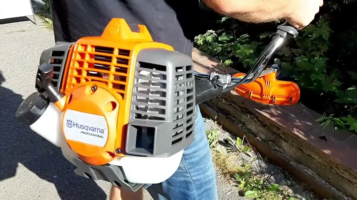 HUSQVARNA 553RS MADE IN JAPAN #gardenandforest #krovinorez #brushcutter #husqvarna
