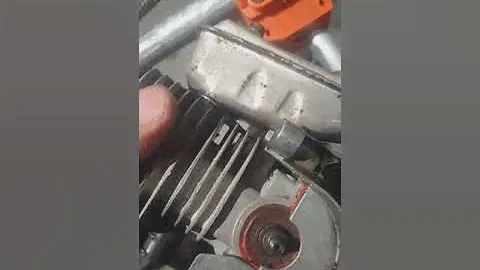 Husqyarna 325 RD-X замена подшипников  коленвала.