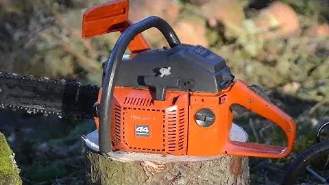 Husqvarna 44   Swedish Super Saw !