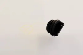 Крышка маслянного бака бензопилы Husqvarna 137/142 (EMAS)