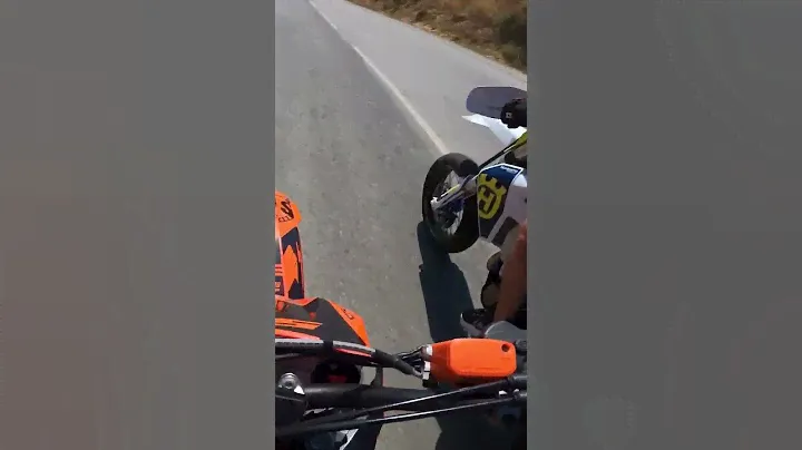 Husqvarna FE 2023 vs KTM 450